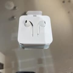 iPhone 純正イヤホン アップルのサムネイル