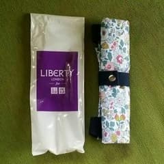 ユニクロ LIBETY LONDONバッグのサムネイル