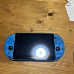 PlayStation®Vita（PCH-2000シリーズ） Wi-Fiモデル…のサムネイル