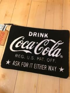 コカ・コーラ  クラッチバッグ 新品未使用 タグ付きのサムネイル