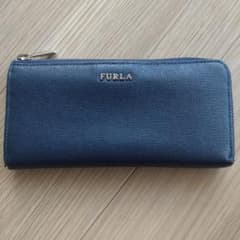 【USED品】フルラ　L字ファスナー長財布　ネイビーのサムネイル