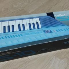 YAMAHA SHS-10 シルバー　ストラップ付きのサムネイル