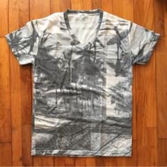 Tシャツのサムネイル