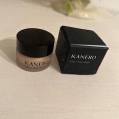 KANEBO LIVELY SKIN WEAR ファンデーション 4gのサムネイル