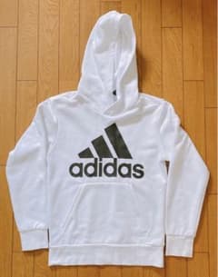 adidas パーカーのサムネイル