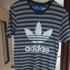 【お値引き中】  adidas Tシャツのサムネイル