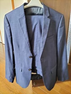 美品　H&M スーツ　セットアップ　ネイビー　ストレッチ素材のサムネイル