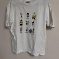 ドラえもん　キャラクターイラスト 半袖Tシャツのサムネイル