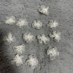 ホワイトレース お花 13個セットのサムネイル