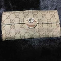 GUCCI財布のサムネイル