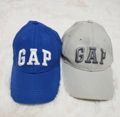 GAP キャップ ２個セットのサムネイル