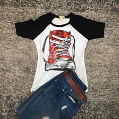 ささき様専用！レディースTシャツ 夏おしゃれに着れるシャツです(*^^*)のサムネイル