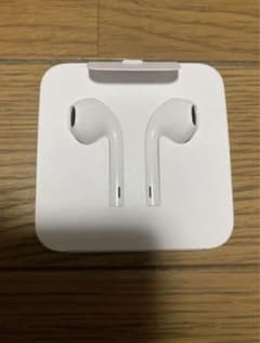 未使用☆アップル純正 イヤホン EarPods Lightningのサムネイル