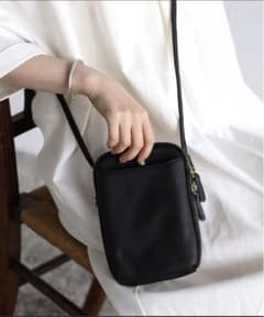 1206様 専用【グッシオ レザー】本革　ウォレットショルダー　お財布ポシェットのサムネイル