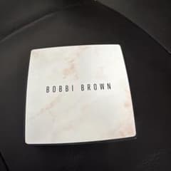 BOBBI BROWN シアーフィニッシュ ブラリング パウダー パールピンクのサムネイル