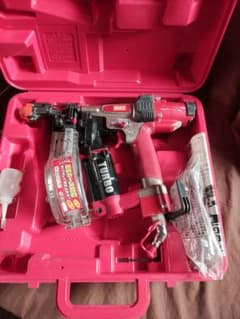 MAX 高圧ターボドライバ　HV-R41G1　　エアー漏れ無し動作良好のサムネイル