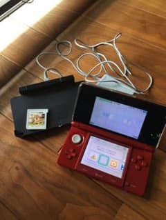 ニンテンドー3DS フレアレッドのサムネイル