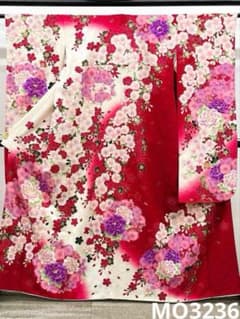 振袖 金彩 刺繍 牡丹 紋意匠 身丈159cm MO3236 - メルカリ