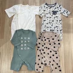 ロンパース  60-70cm 長袖　ロンパース4枚セット　まとめ売りのサムネイル