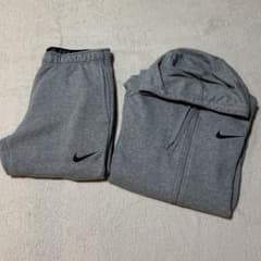ぽ*こ様 NIKE セットアップ 品番 上CZ6377-063 下CZ6380- - メルカリ