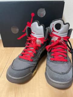 NIKE JORDAN5 offWhiteコラボのサムネイル