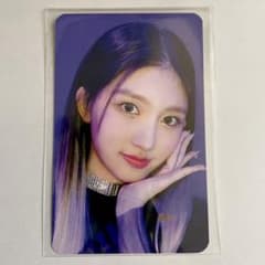 IVE ELEVEN shopee 特典トレカ　ガウルのサムネイル