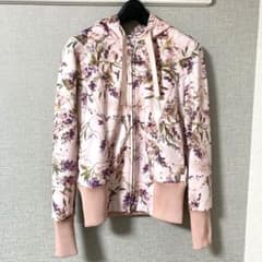 ケイミー kay me ファーストクラスパーカー 花柄 サイズ1 ケイミー kay me ファーストクラスパーカー 花柄 サイズ1 - メルカリ