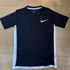 Nike DRI-FIT 黒 Tシャツ Sのサムネイル
