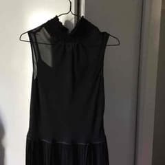 シエスタママ専用！美品！コムサ ブラック上品なワンピースのサムネイル