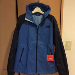 ザノースフェイス   ナイロン素材  未使用のサムネイル
