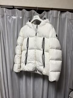 MONCLER ホワイト ダウンジャケットのサムネイル