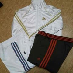 adidas白金ジャージ、スボン二点セットのサムネイル