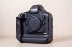★極美品 Canon EOS1DX mark2 極美品！ショット数少ないです！のサムネイル