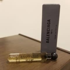 バレンシアガ サンプールサン パルファム 2mL BALENCIAGA 100% - メルカリ