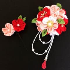つまみ細工  髪飾り  ☆  ハンドメイドのサムネイル