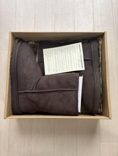 UGG W CLASSIC SHORT 5825 チョコレート 25cmのサムネイル
