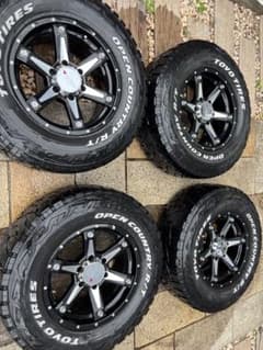 MKW 17×8J 139.7 6穴 LT265/70R17 ① MKW 17×8J 139.7 6穴 LT265/70R17 4分の2 - メルカリ