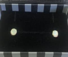 K18 イエローゴールド ピアス■天然オパールのサムネイル
