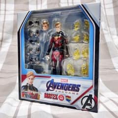 MAFEX No. 163 キャプテン・マーベルのサムネイル