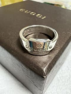 美品 GUCCI グッチシルバー ロゴプレートリング のみ 9号 - メルカリ