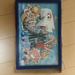 ワンピース掛け時計のサムネイル