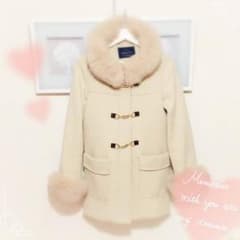 美品♡フォックスファーウール混ビットダッフルコート♡ベージュ♡のサムネイル