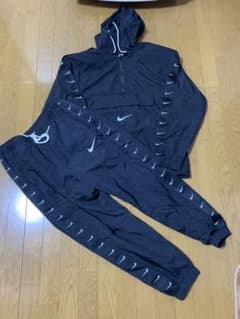ナイキ　スウッシュ ウーブン nike Swoosh Woven JKTのサムネイル