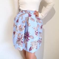【まいさん専用】リリーブラウン♡美品!花柄プリントミドルスカートのサムネイル