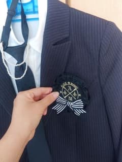 小学生　卒業式　スーツのサムネイル