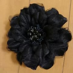 ぽんちゃん様専用 新品未使用☆UNTITLED コサージュ 黒 値札つきのサムネイル
