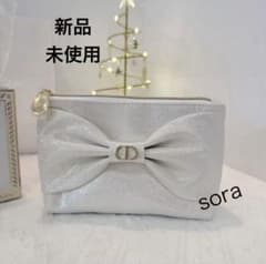 新品未使用 DIORホリデー ノベルティポーチ クリスマスコフレのサムネイル
