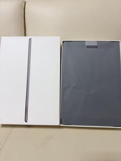 Apple iPad 64GB グレー 本体 箱付き おまけ付き Apple iPad (第9世代) 64GB Wi-Fi 本体 箱付き - メルカリ