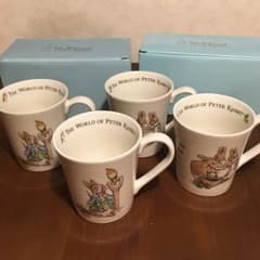 新品☆ピーターラビット マグカップ ４個セットのサムネイル