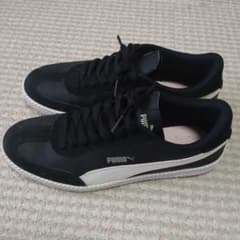 PUMA ブラック スニーカーのサムネイル